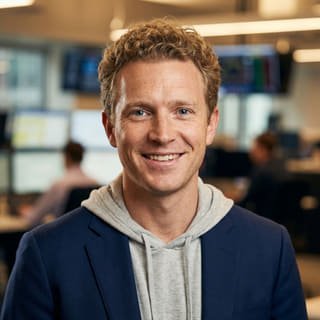 Ryan Brooks, Analista Principal de Trading en Vela Provechoria